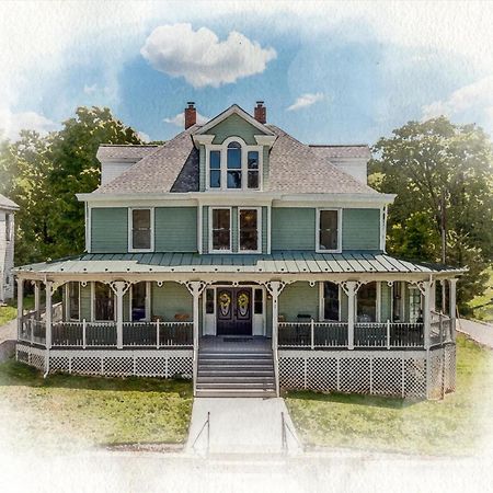 The Grand Castalian Inn Bed And Breakfast 버클리 스프링스 외부 사진