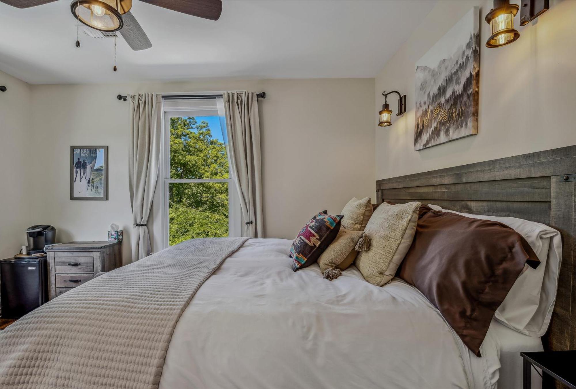 The Grand Castalian Inn Bed And Breakfast 버클리 스프링스 외부 사진